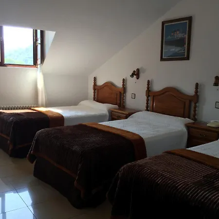 Trespalacios Hotel 2*