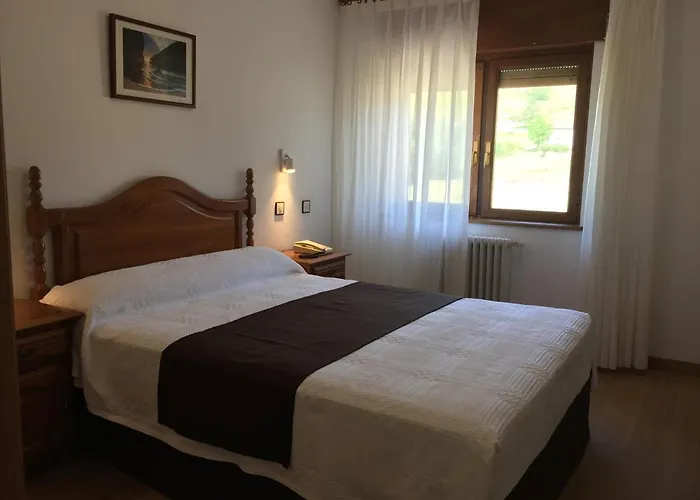 Trespalacios Hotel 2*