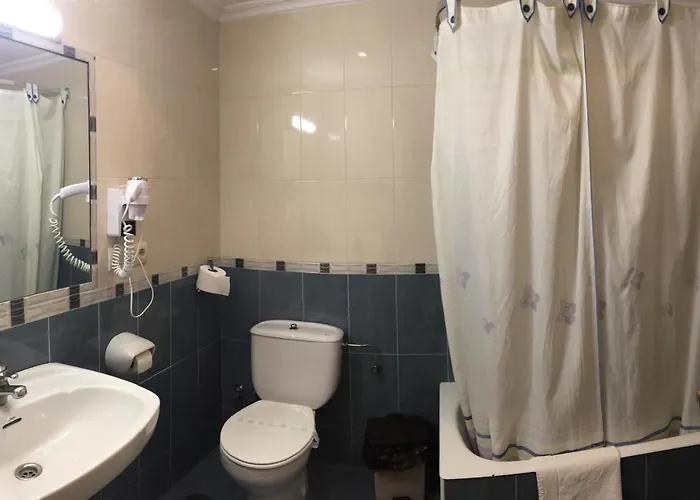 Hotel Trespalacios 2*